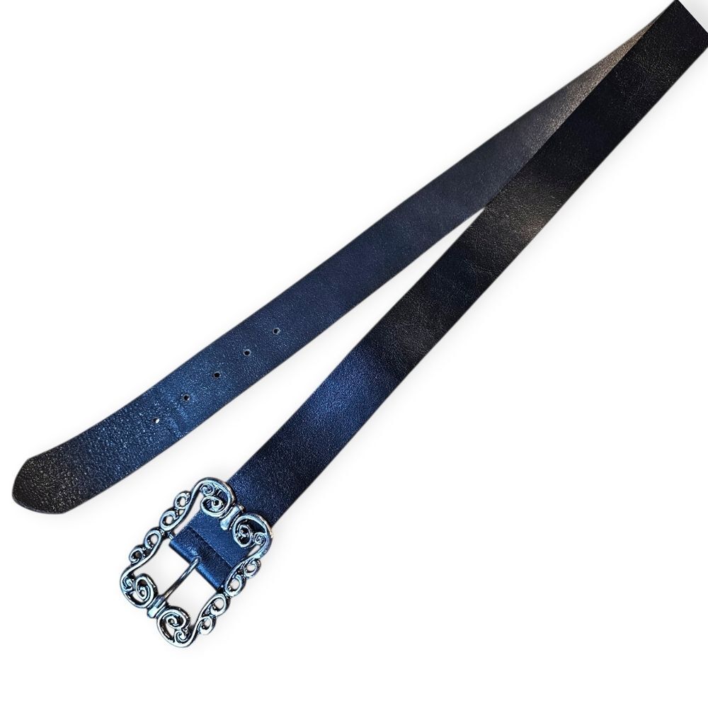 ✨ Danier Western Leather Belt – Black with Silvertone Hardware